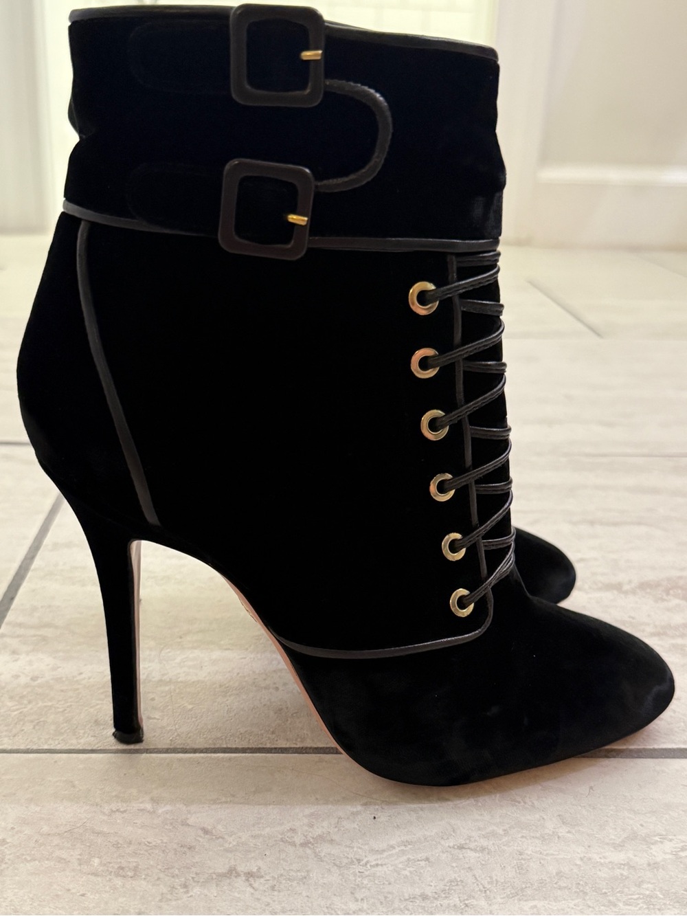 Aquazzura Black Velvet Lace-Up Ankle Boots | size 38.5 or US size 8 - Picture 8 of 16